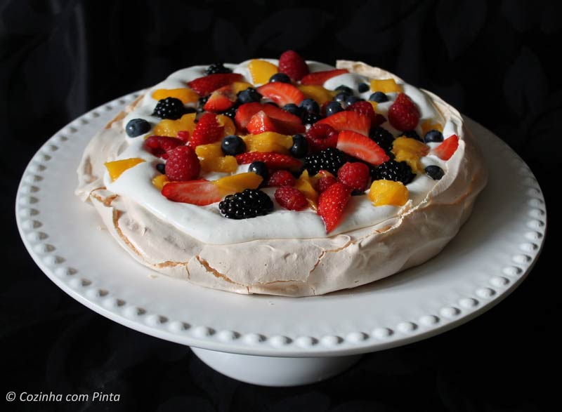 Pavlova deliciosa com frutas frescas! 5 (1)