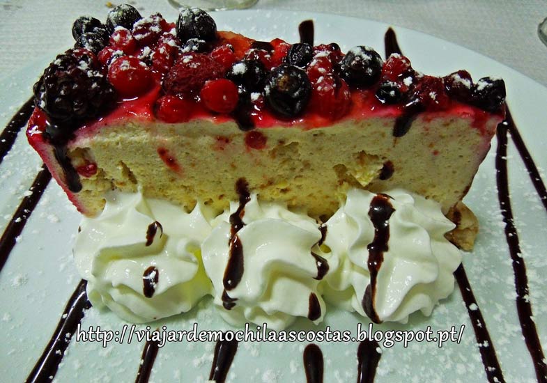 Cheesecake com molho de frutos vermelhos 5 (2)