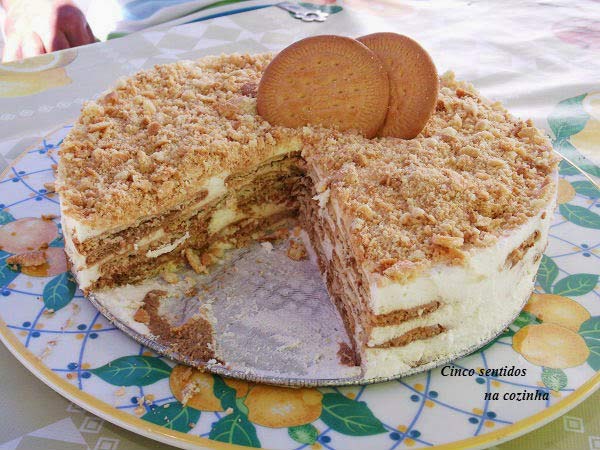 Bolo de Bolacha Cremoso com Nata 4.7 (3)