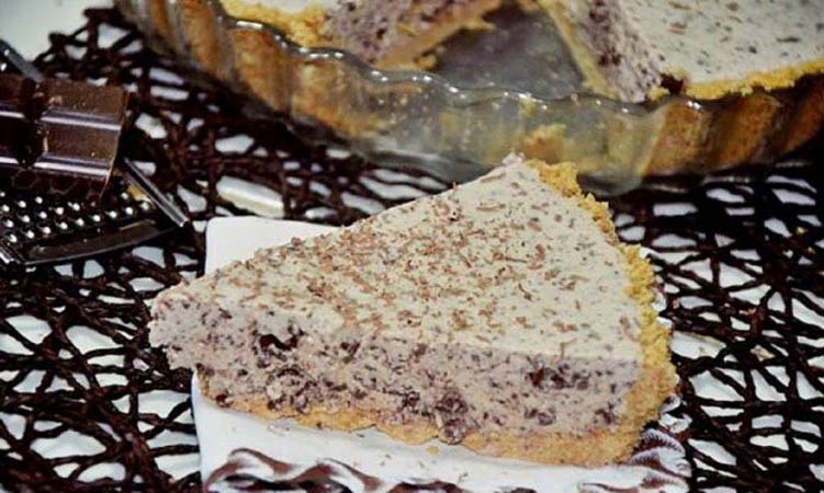 Tarte de Iogurte Straciatella – Não aconselhada a gulosos! 4.4 (14)