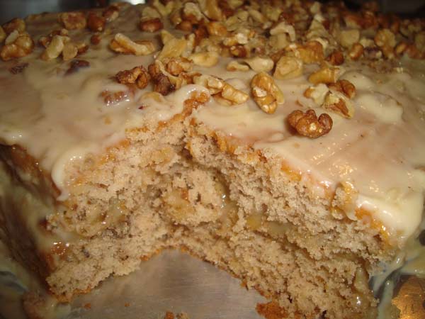 Bolo de noz fofinho… Até se desfaz na boca! 4.5 (54)