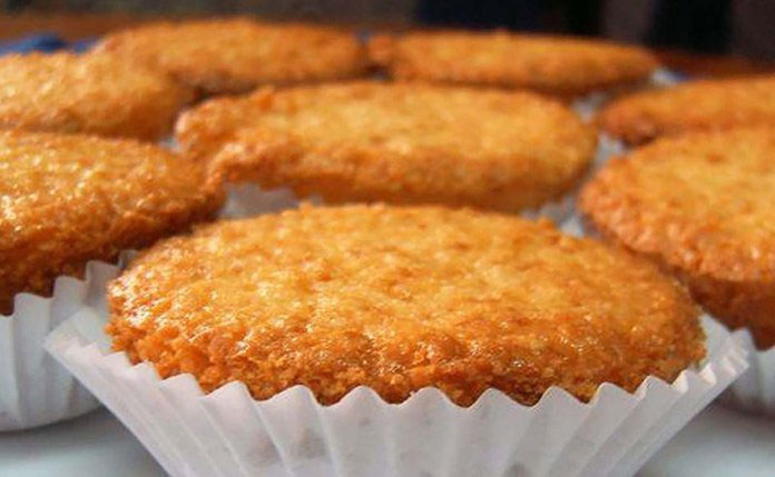 Queijadas de natas e coco. Simples e rápidas de fazer! 4.4 (36)