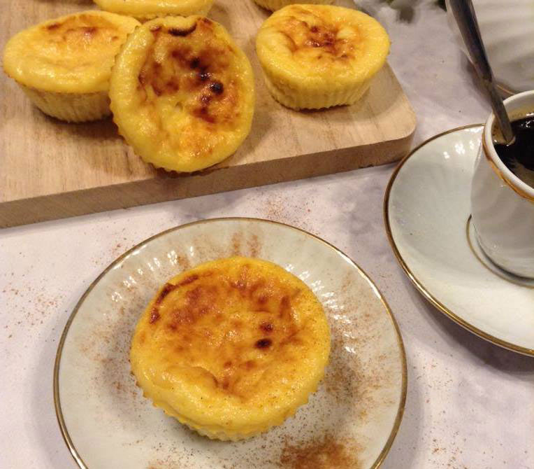 Queijadas húmidas e suculentas… 4.8 (4)