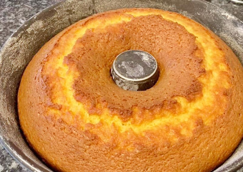 Bolo de limão….muito fofinho… faz-se em 5 minutos 4.2 (789)