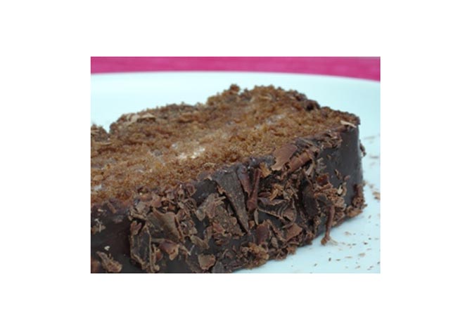 Bolo de Chocolate com Doce de Morango 4.6 (12)