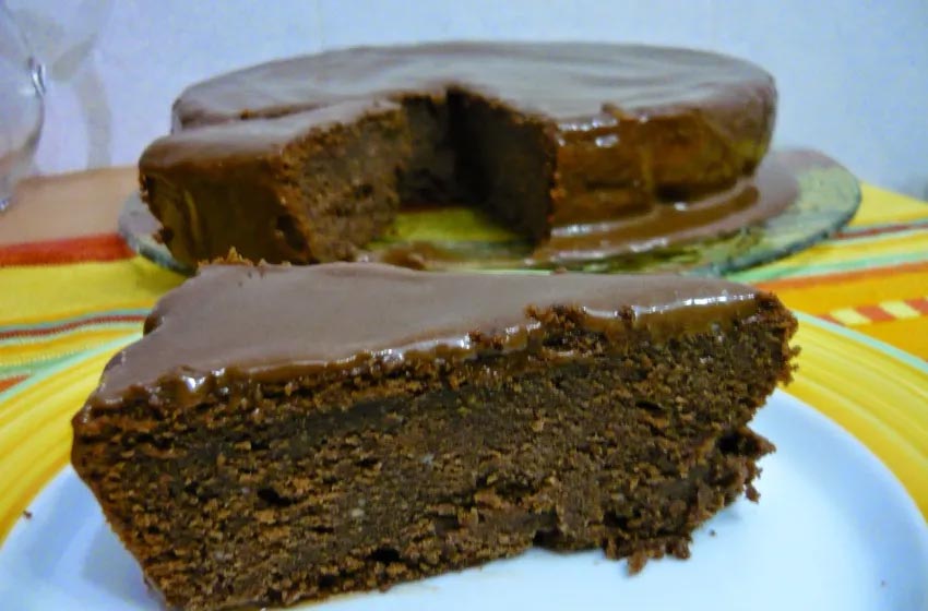 Bolo de Chocolate e Requeijão 4.6 (15)