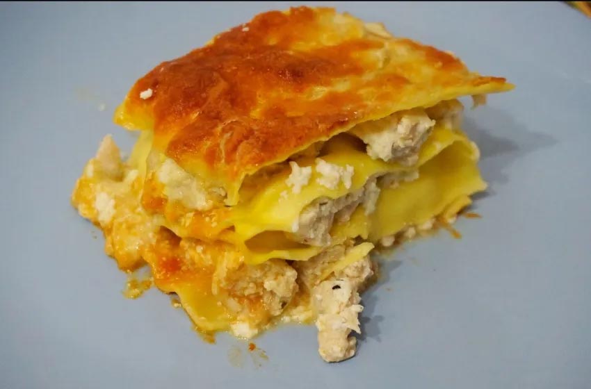 Lasanha de cubos de frango e requeijão 4.6 (14)