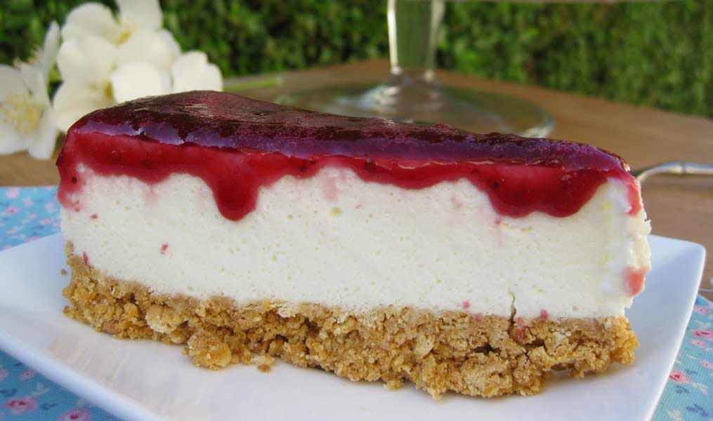 Cheesecake de Frutos Vermelhos – Muito fácil e super saboroso 4.3 (82)