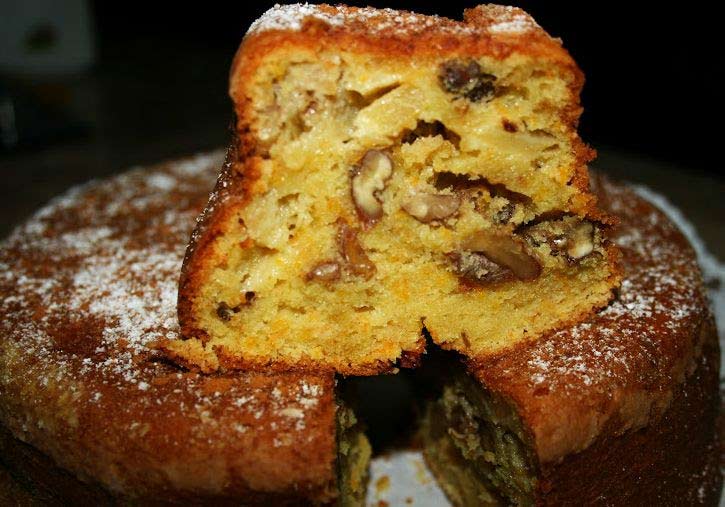 Bolo irresistível de Iogurte, Maçã e Noz – Tão fácil e tão bom! 4.3 (417)