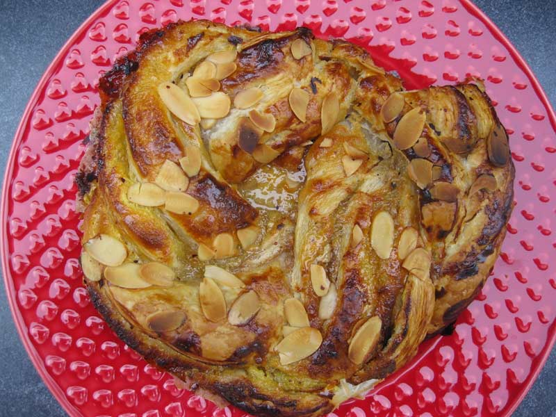 Coroa de Gila com Doce de Ovos e Amêndoa – Muito simples e não vai parar de comer! 4.7 (116)